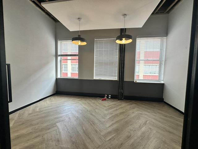 To Let Commercial Property for Rent in Woodstock Western Cape